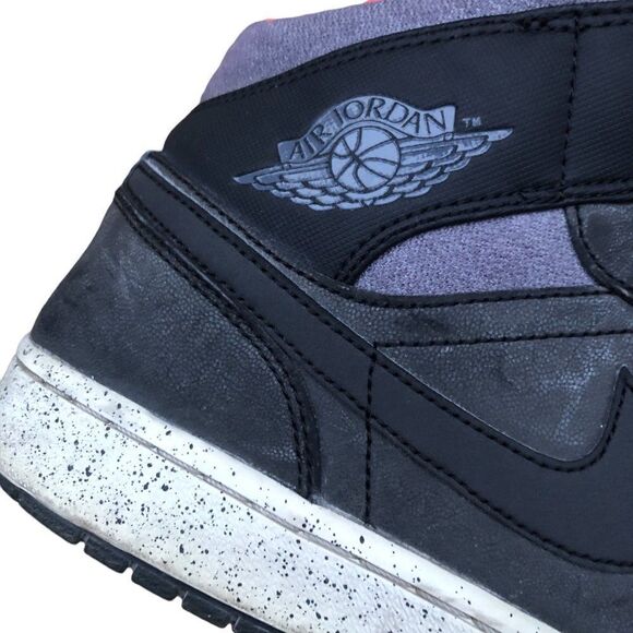 RARE 2015 Nike Air Jordan 1 Mid Holiday Size 12 - Picture 3 of 16